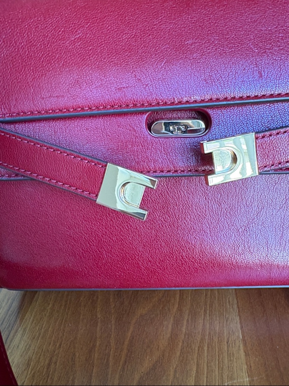 Tory Burch Red Leather Crossbody with Gold Hardware - Picture 7 of 16